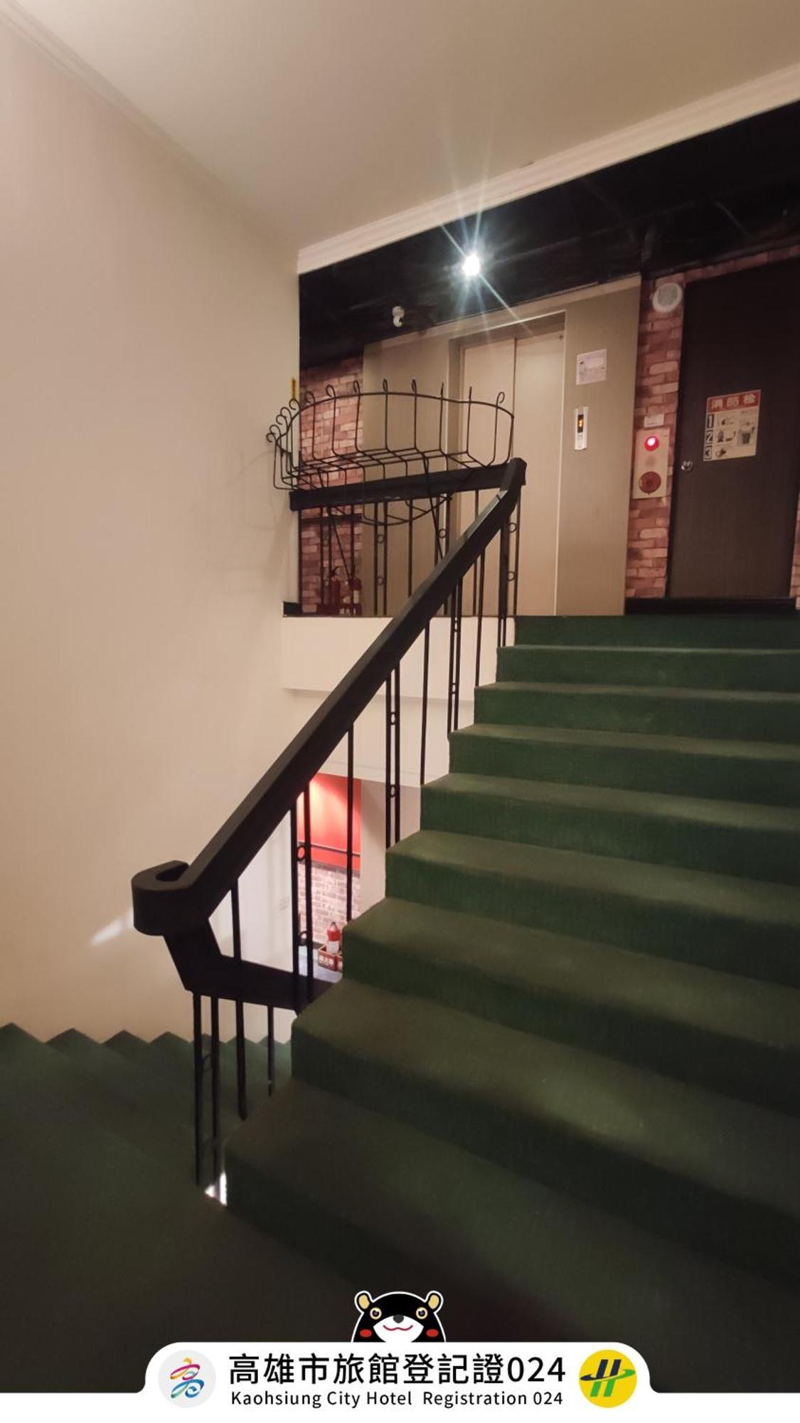 Win Inn Kaohsiung Hotel エクステリア 写真
